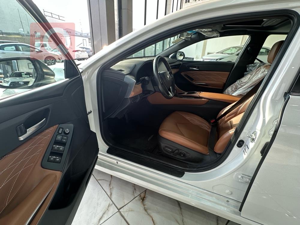 تويوتا أفالون